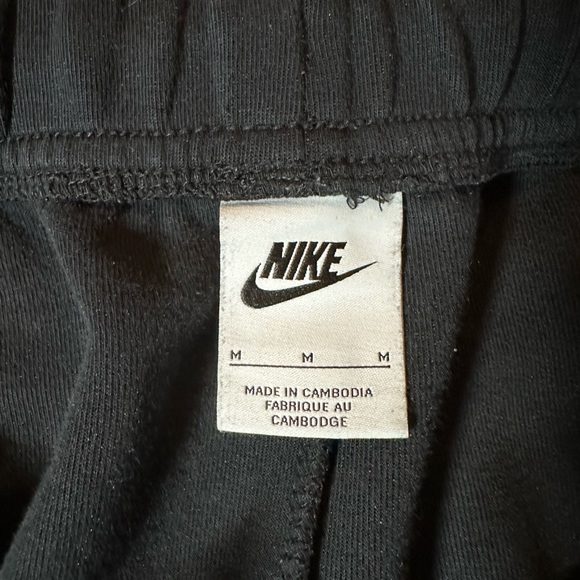 Black Nike Tech Fleece Tracksuit - Picture 4 of 6